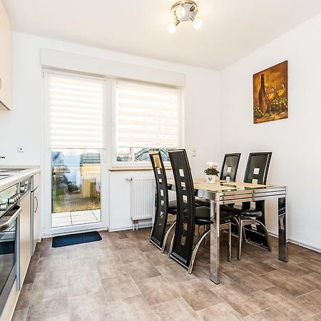 Ferienwohnung Köln Stammheim Zimmer foto